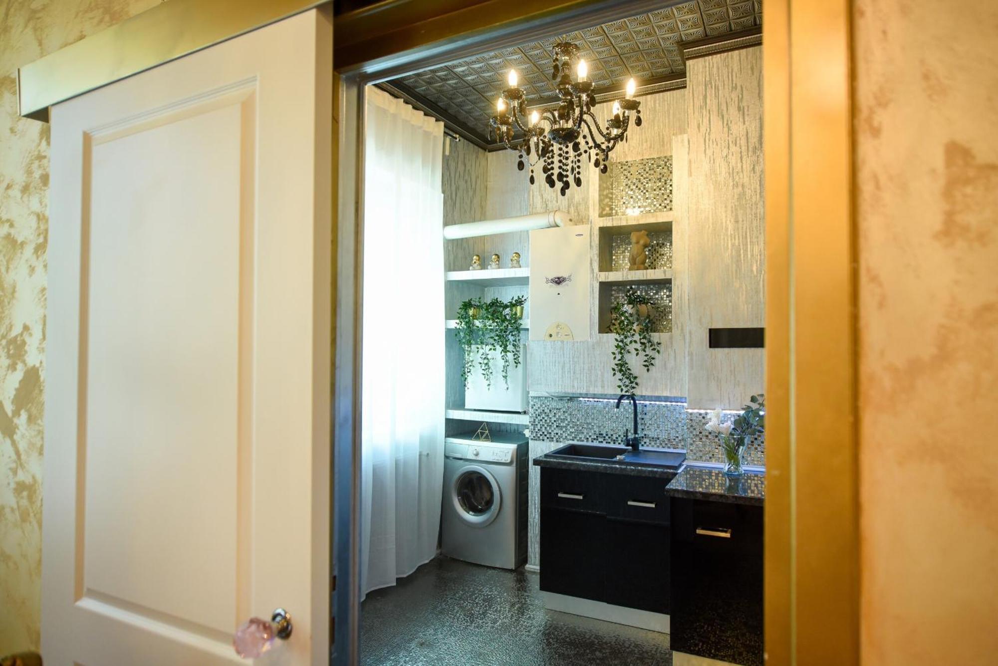 Centrally Located 2Br Apartment With Balcony & Unique Design ブカレスト エクステリア 写真